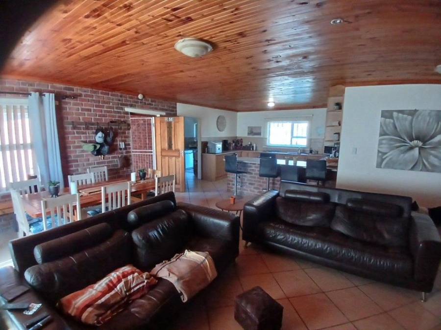 3 Bedroom Property for Sale in De Kelders Western Cape